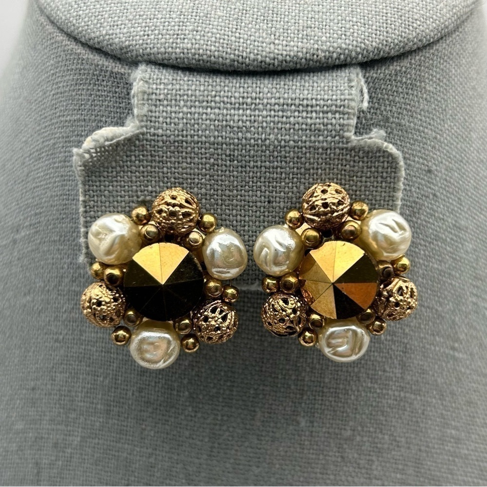 Vintage Round Faux Pearl and Gold Tone Textured Beaded Clip On Earrings